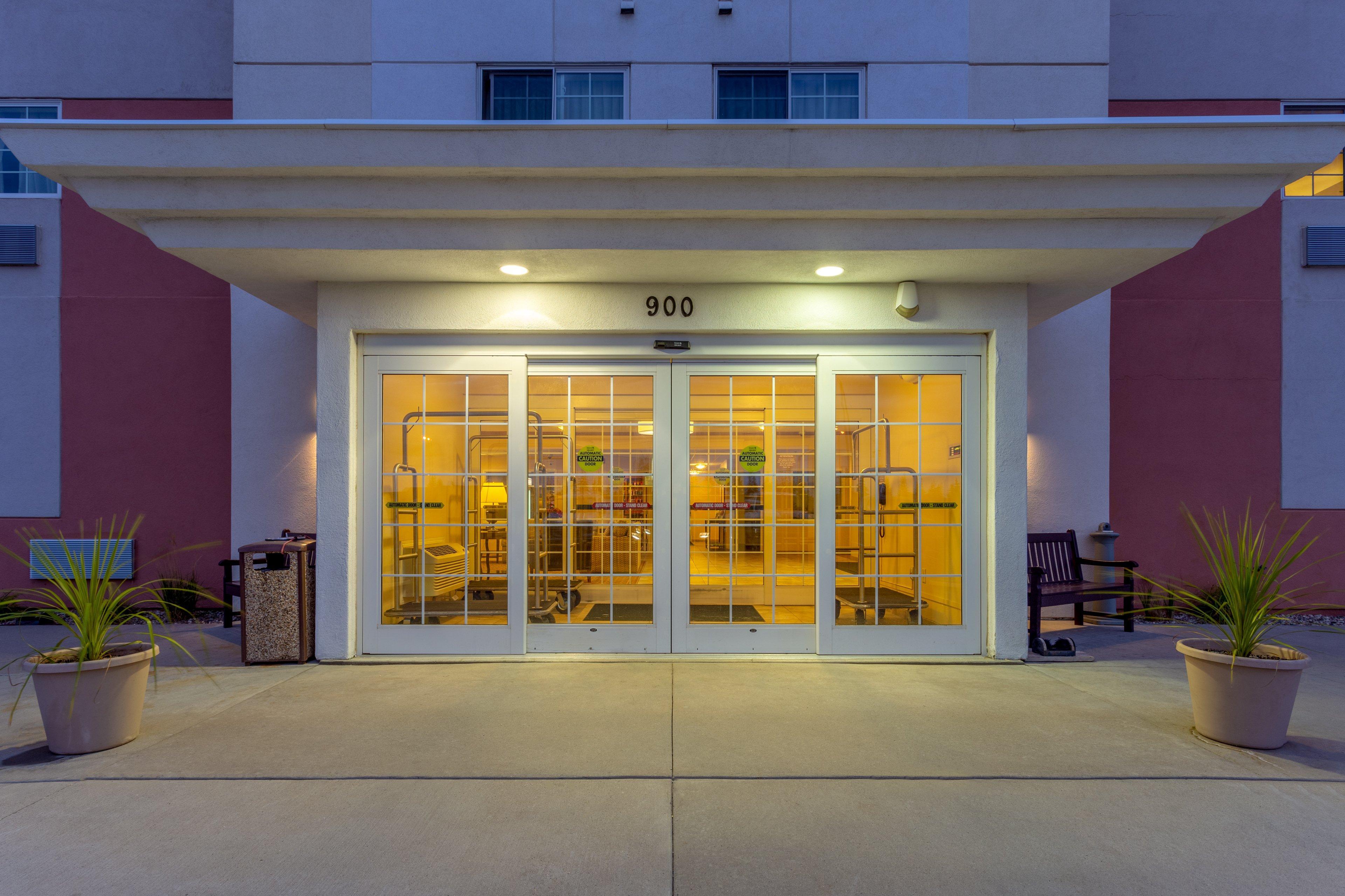 Candlewood Suites Minot By Ihg Kültér fotó