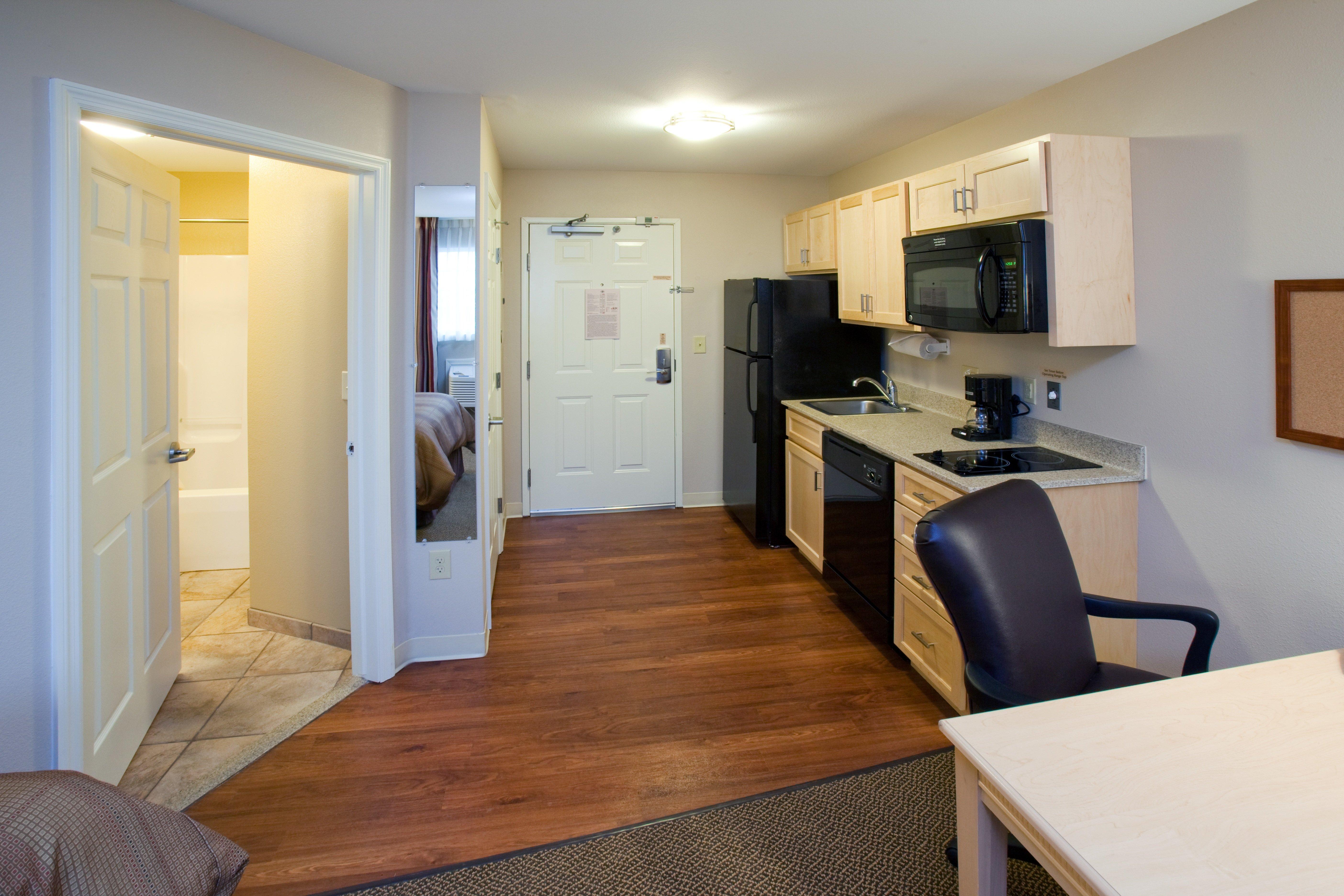 Candlewood Suites Minot By Ihg Kültér fotó