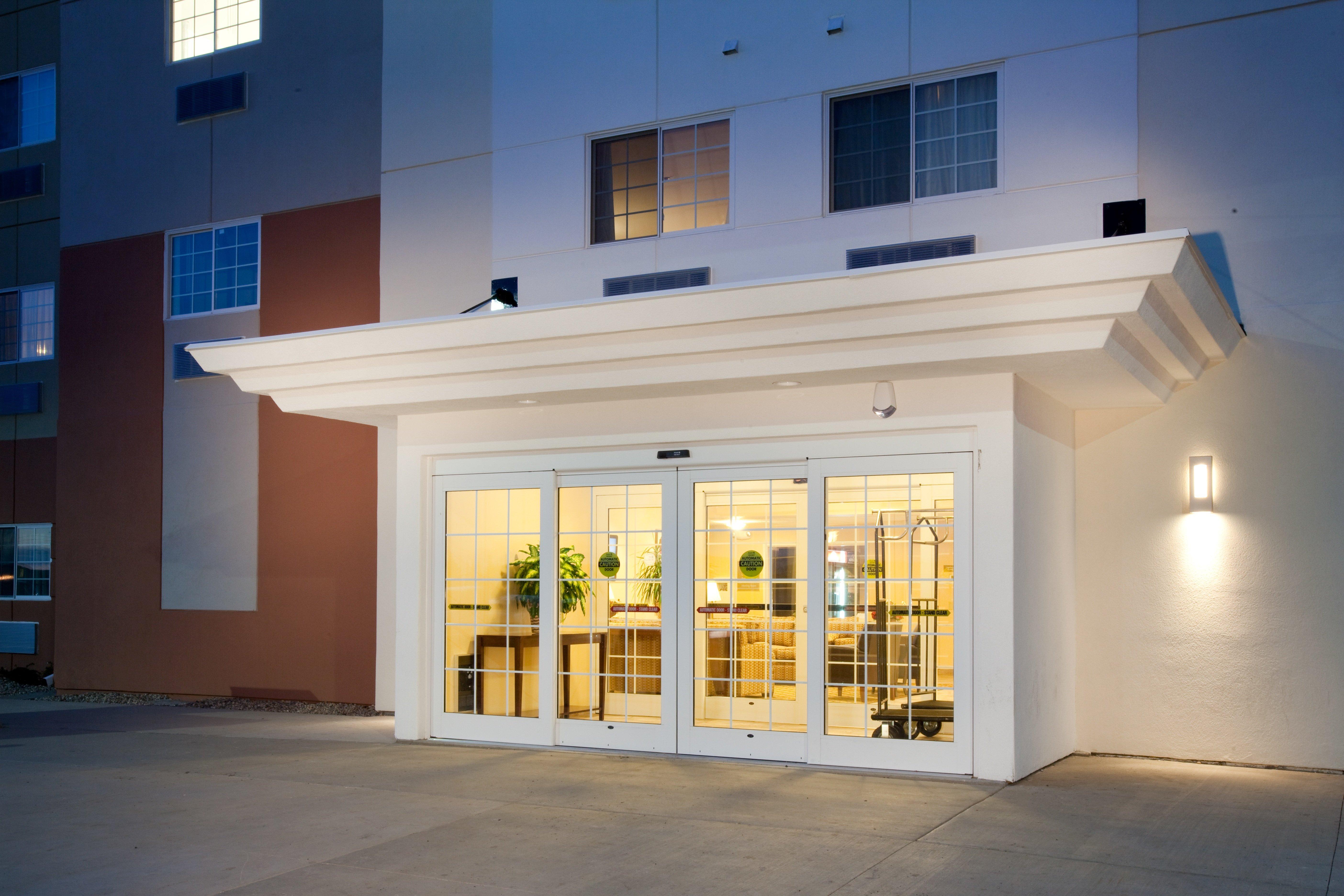 Candlewood Suites Minot By Ihg Kültér fotó